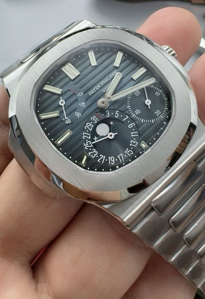 Patek Philippe Nautilus Moon Phase Stainless Steel 5712/1A-001