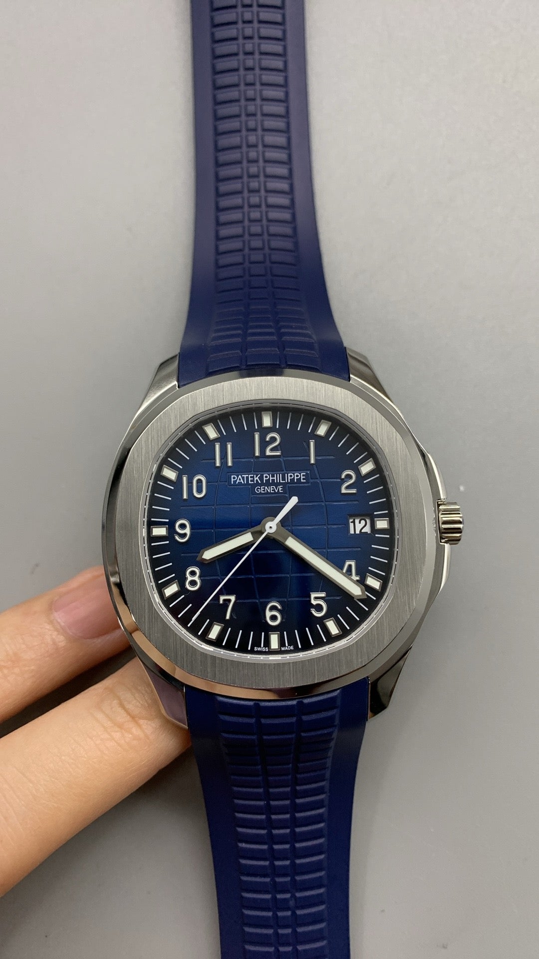 Patek Philippe Aquanaut 3285 V3 – 5168G-001 White Gold Blue Dial (2025)