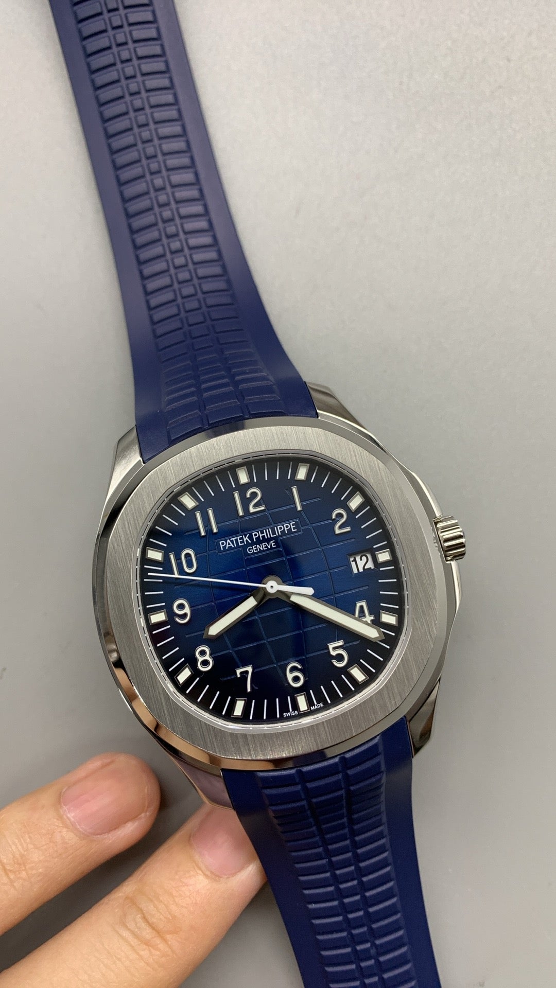 Patek Philippe Aquanaut 3285 V3 – 5168G-001 White Gold Blue Dial (2025)