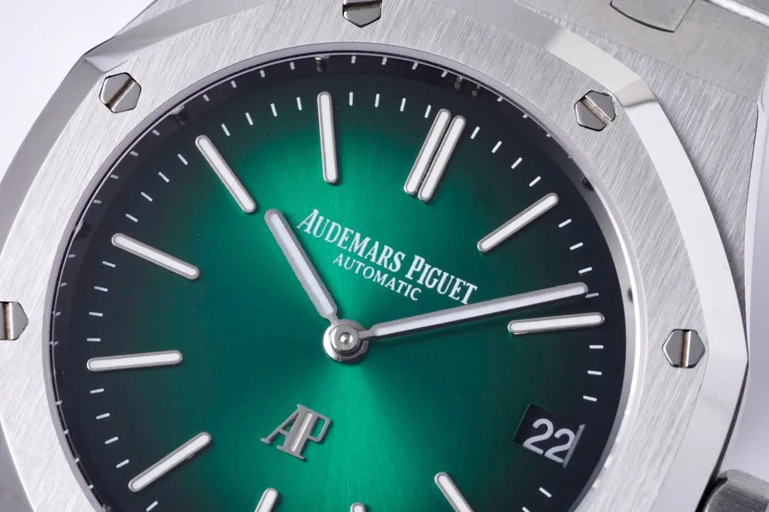 Audemars Piguet Royal Oak 3285 V3 – 15510ST.OO.1320ST.09 Stainless Steel Green Dial (2025)